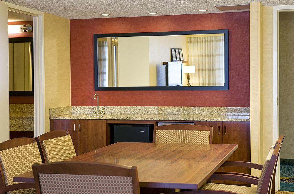 Courtyard by Marriott Denver Airport Eksteriør bilde