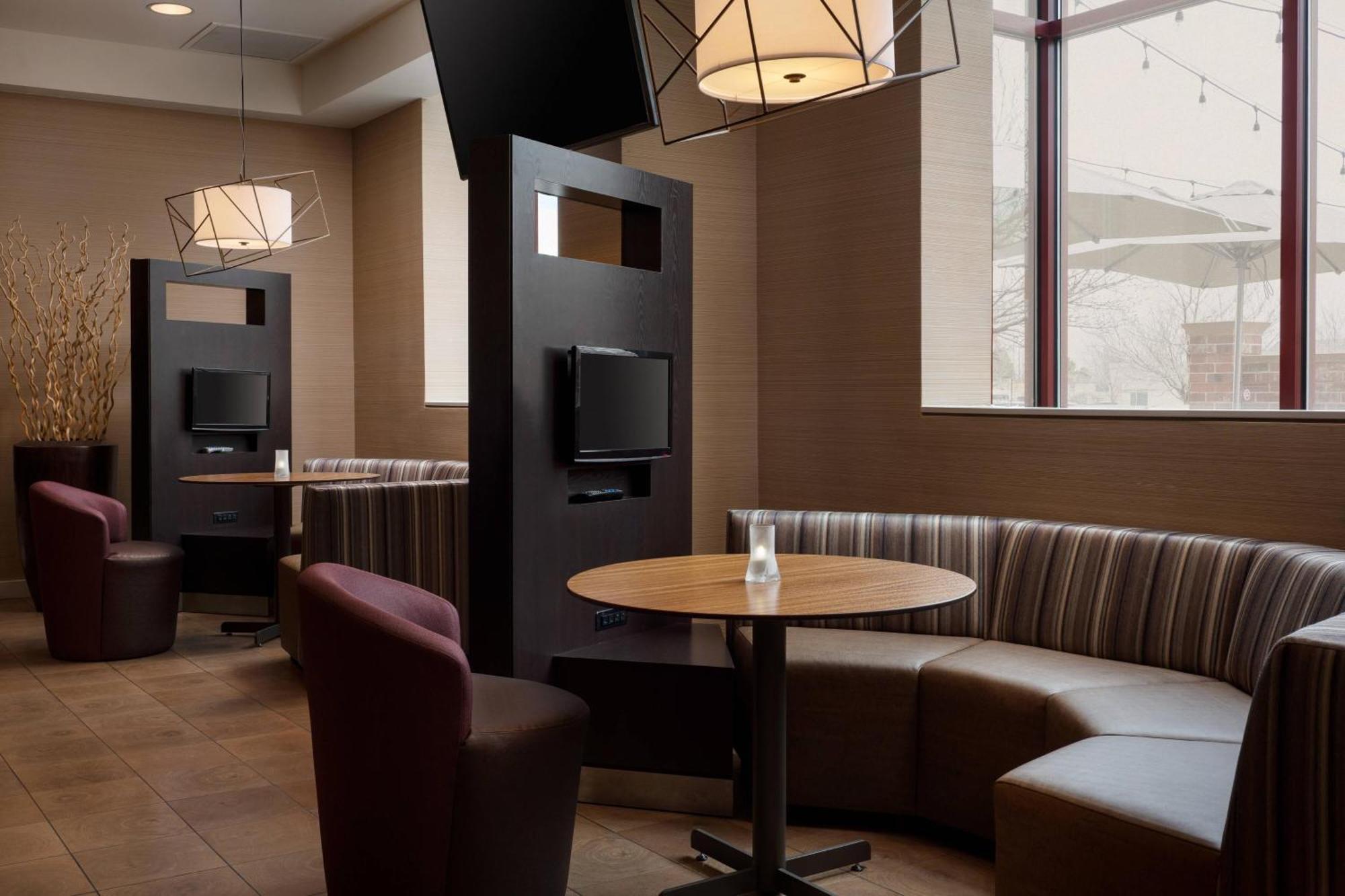 Courtyard by Marriott Denver Airport Eksteriør bilde